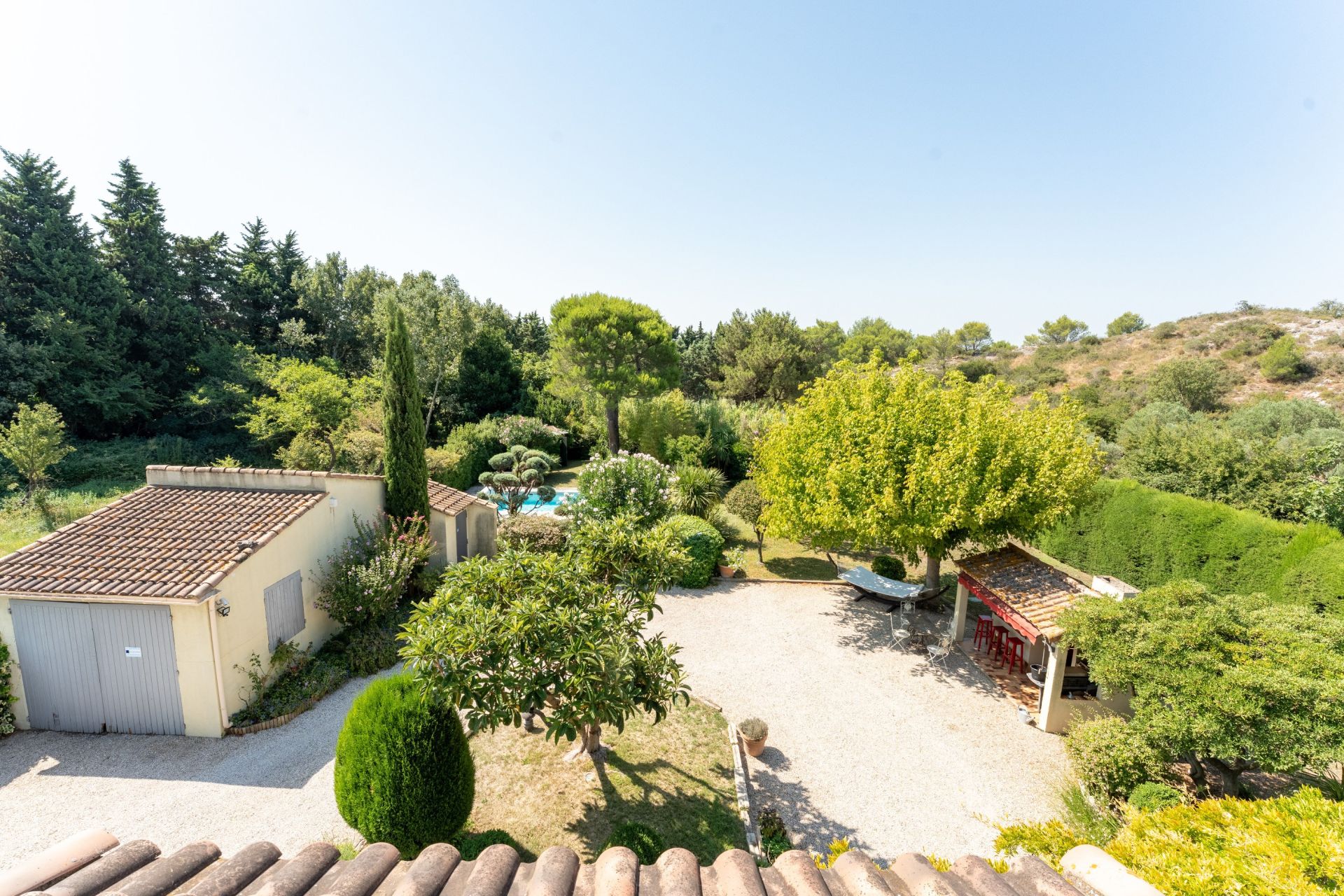 traditional house 8 Rooms for sale on FONTVIEILLE (13990)