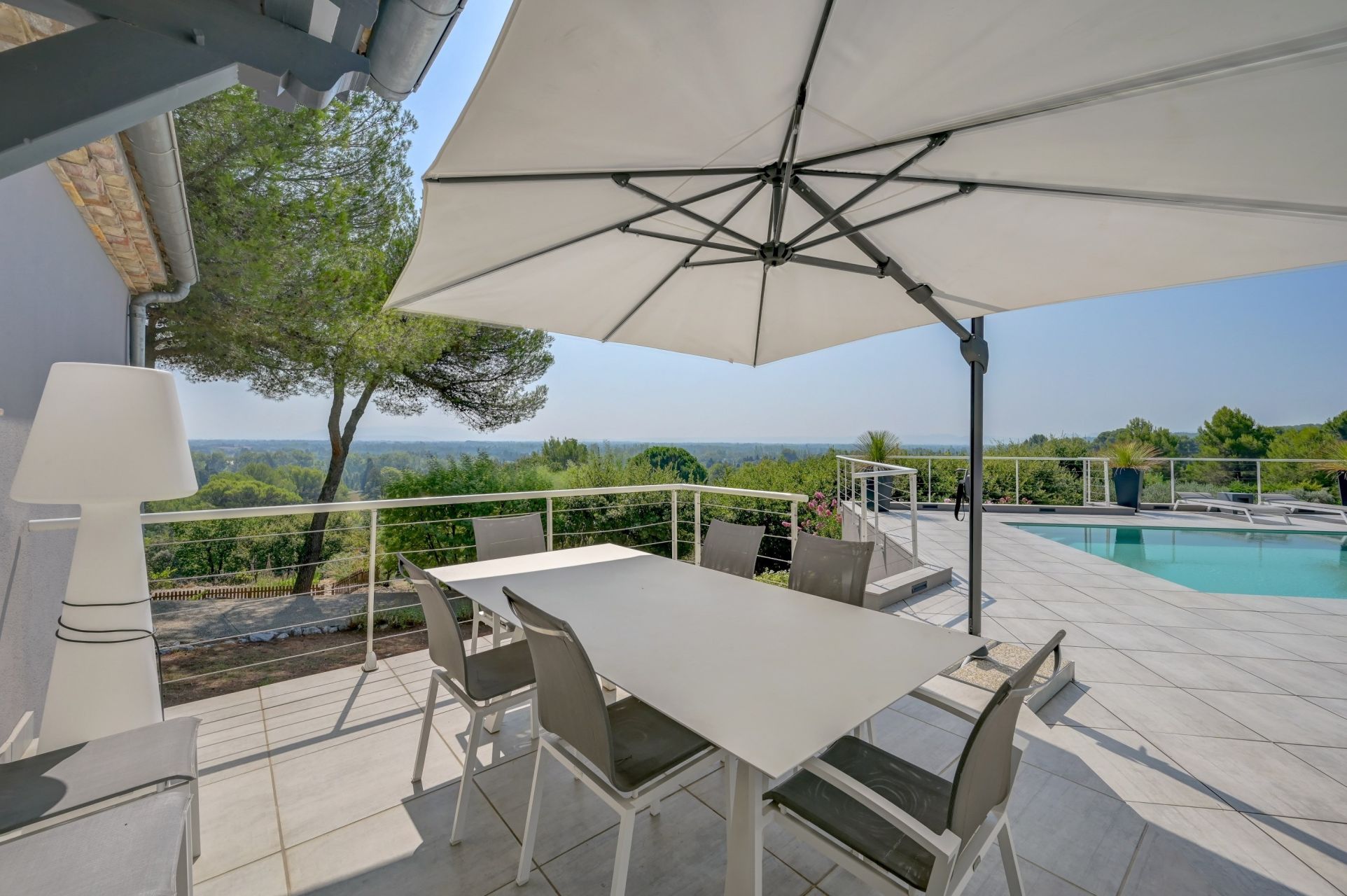 house 9 Rooms for sale on NOVES (13550)