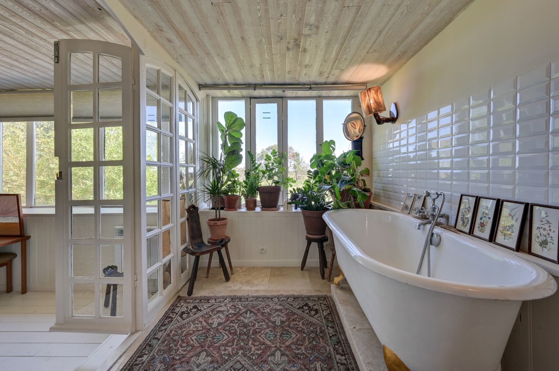 mas 12 Rooms for sale on FONTVIEILLE (13990)