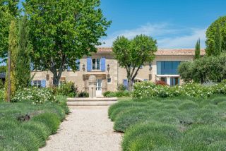 maison 8 Pièces en vente sur MAUSSANE LES ALPILLES (13520)