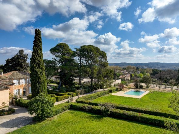 Vente Maison Aix-en-Provence 10&nbsp;Pièces 550&nbsp;m²