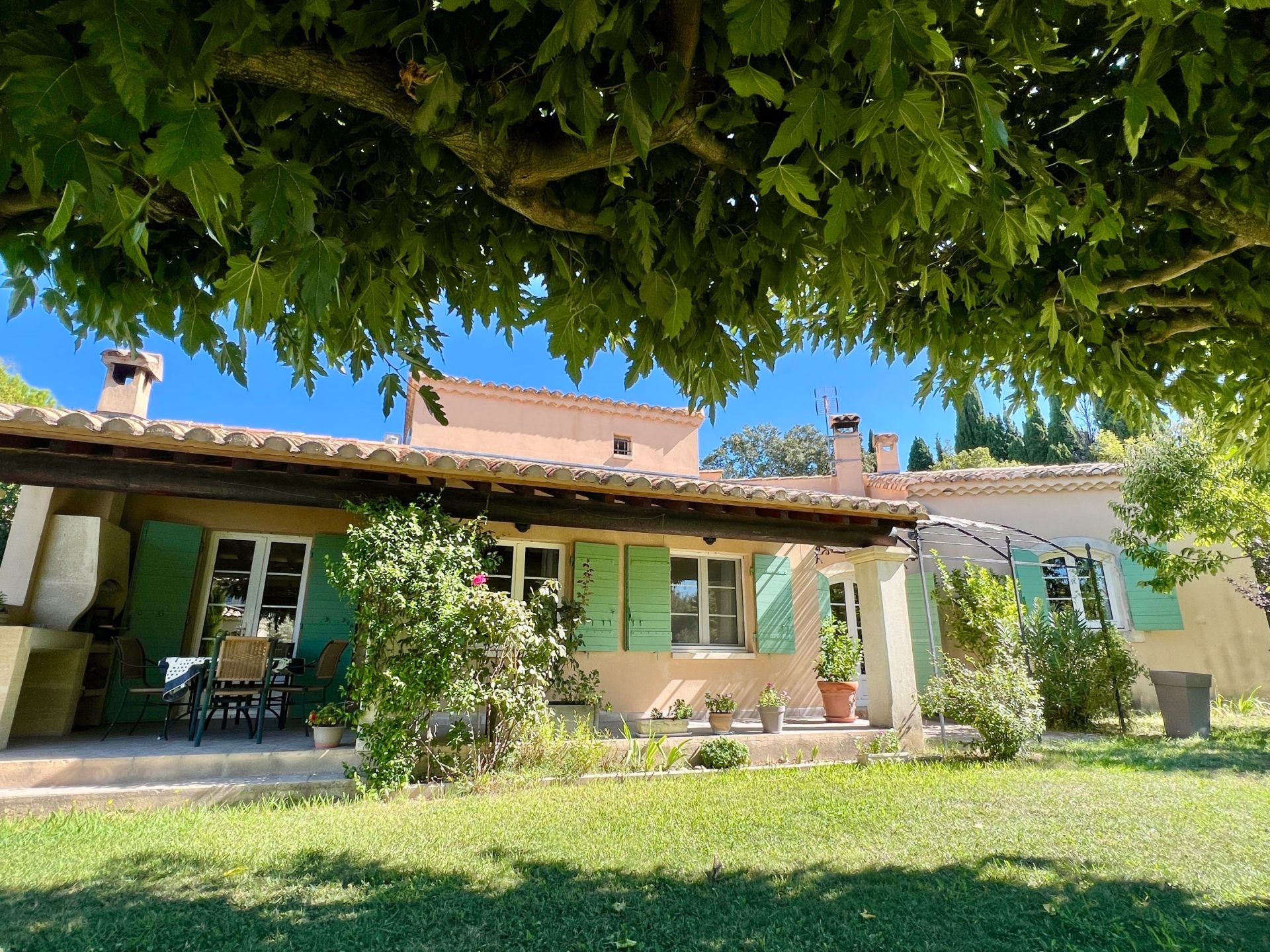 traditional house 6 Rooms for sale on ST REMY DE PROVENCE (13210)