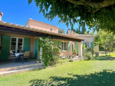 Sale Traditional house Saint-Rémy-de-Provence 6&nbsp;Rooms 182&nbsp;m²