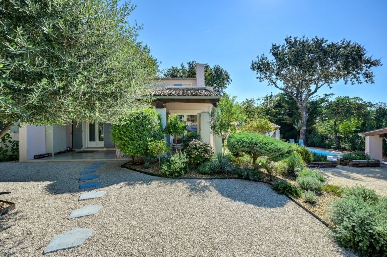 maison 6 Pièces en vente sur MAUSSANE LES ALPILLES (13520)