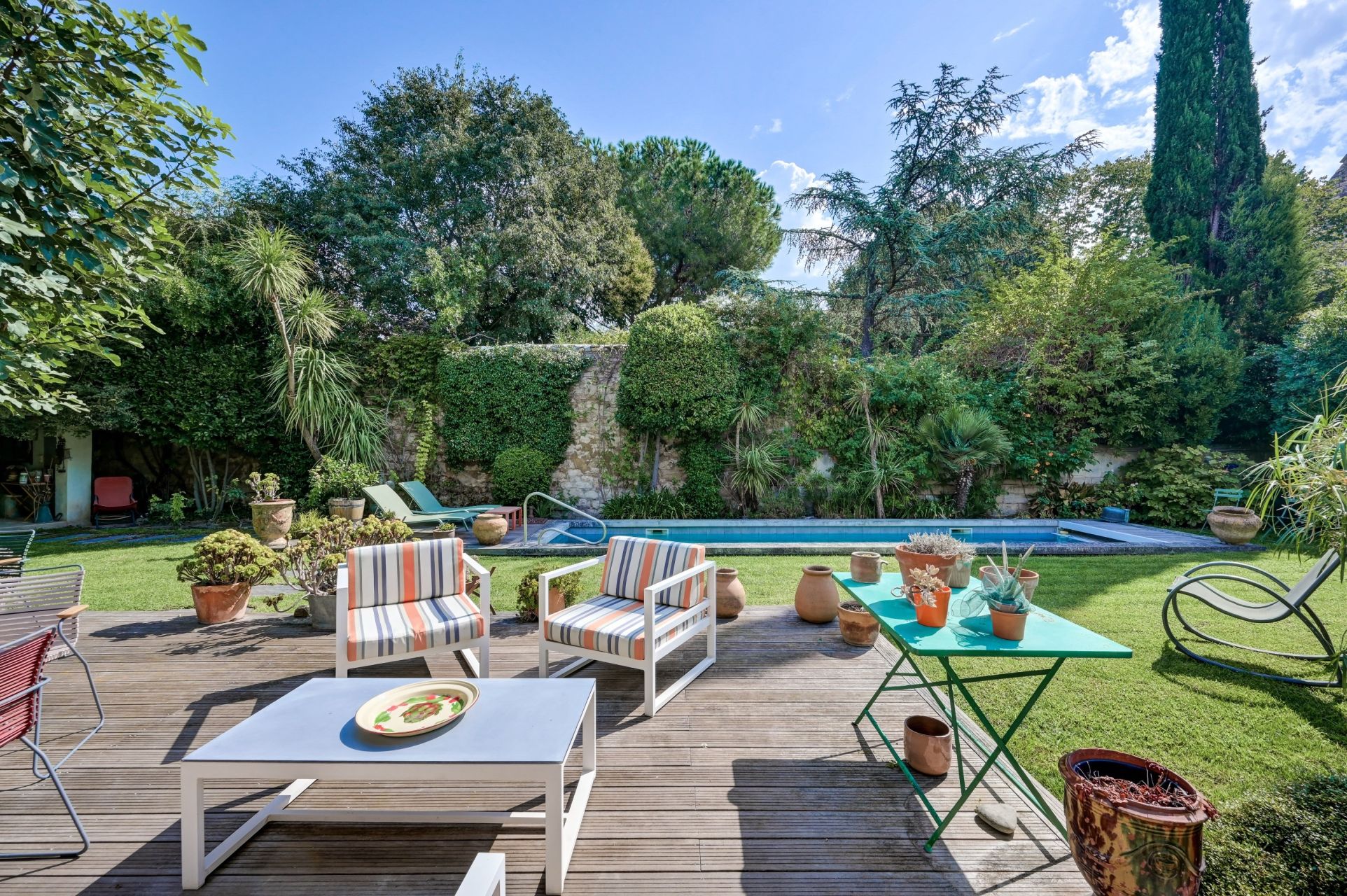 maison 5 Pièces en vente sur VILLENEUVE LES AVIGNON (30400)
