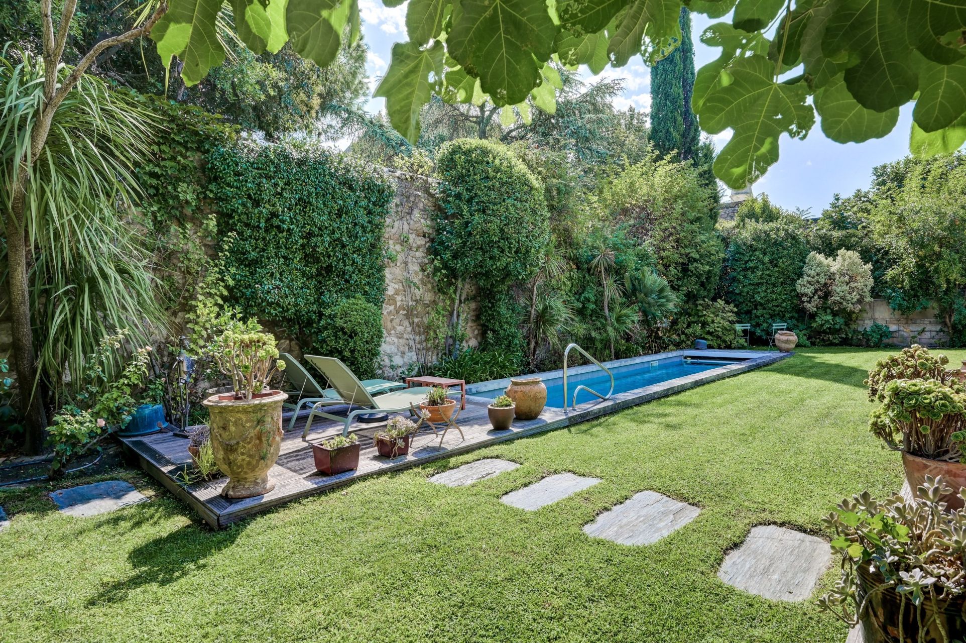 maison 5 Pièces en vente sur VILLENEUVE LES AVIGNON (30400)