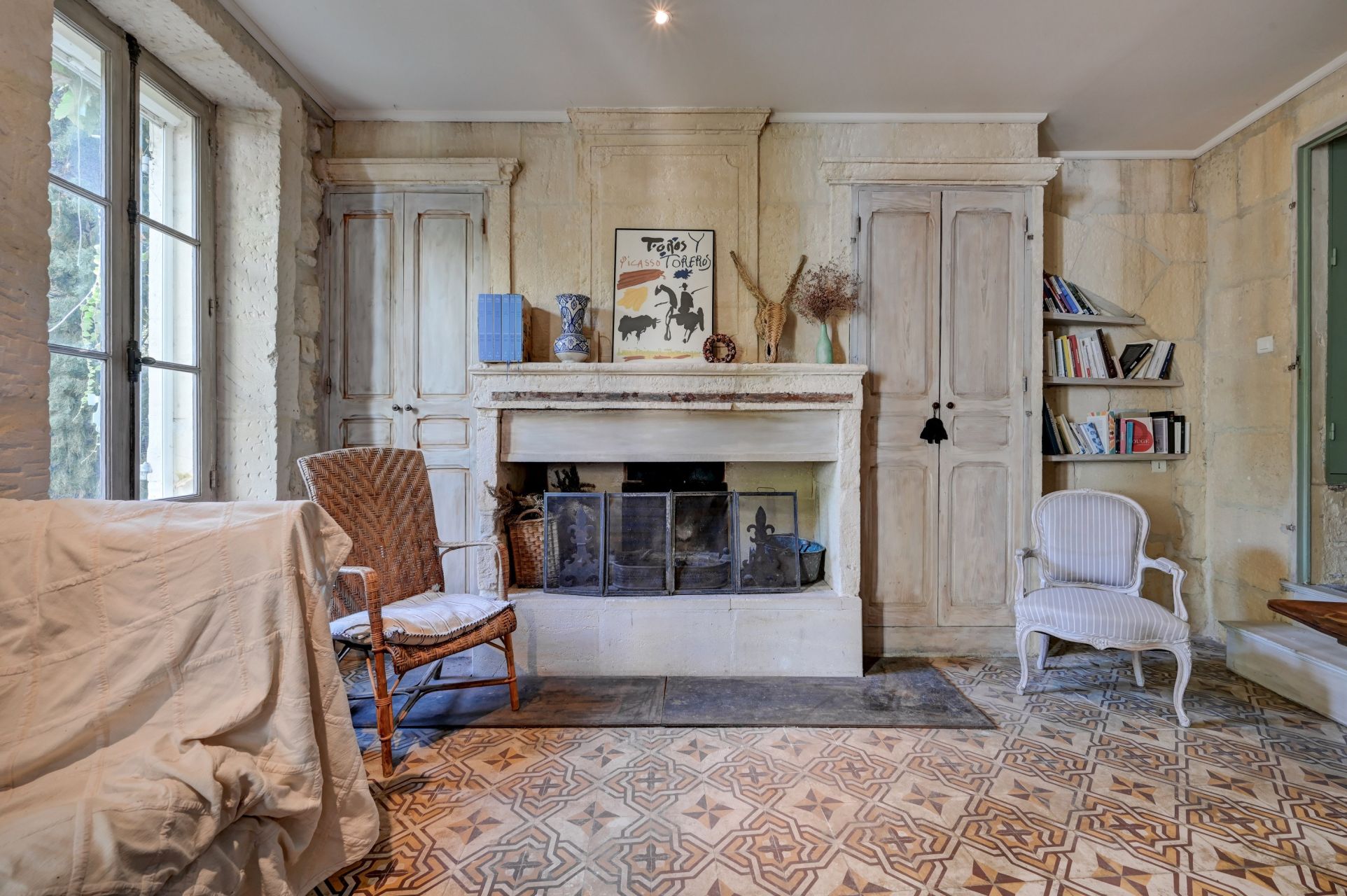 maison 9 Pièces en vente sur FONTVIEILLE (13990)