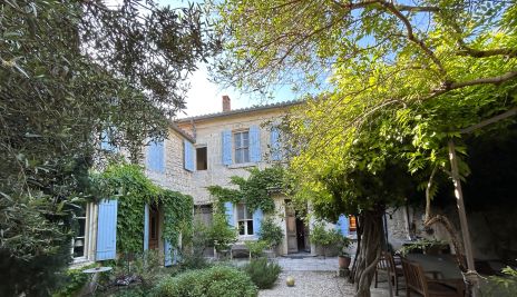Vente Maison Fontvieille 9&nbsp;Pièces 242&nbsp;m²