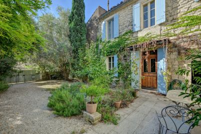 Vente Maison Fontvieille 9&nbsp;Pièces 242&nbsp;m²