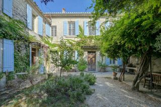 maison 9 Pièces en vente sur FONTVIEILLE (13990)