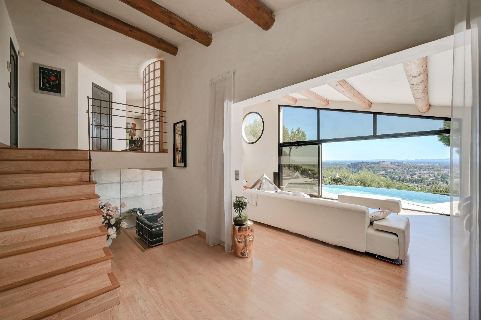 maison 6 Pièces en vente sur VILLENEUVE LES AVIGNON (30400)