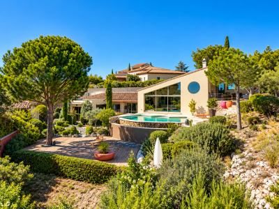 Sale House Villeneuve-lès-Avignon 6&nbsp;Rooms 180&nbsp;m²