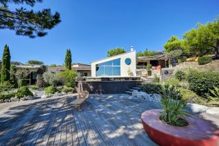 maison 6 Pièces en vente sur VILLENEUVE LES AVIGNON (30400)