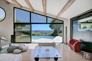 maison 6 Pièces en vente sur VILLENEUVE LES AVIGNON (30400)