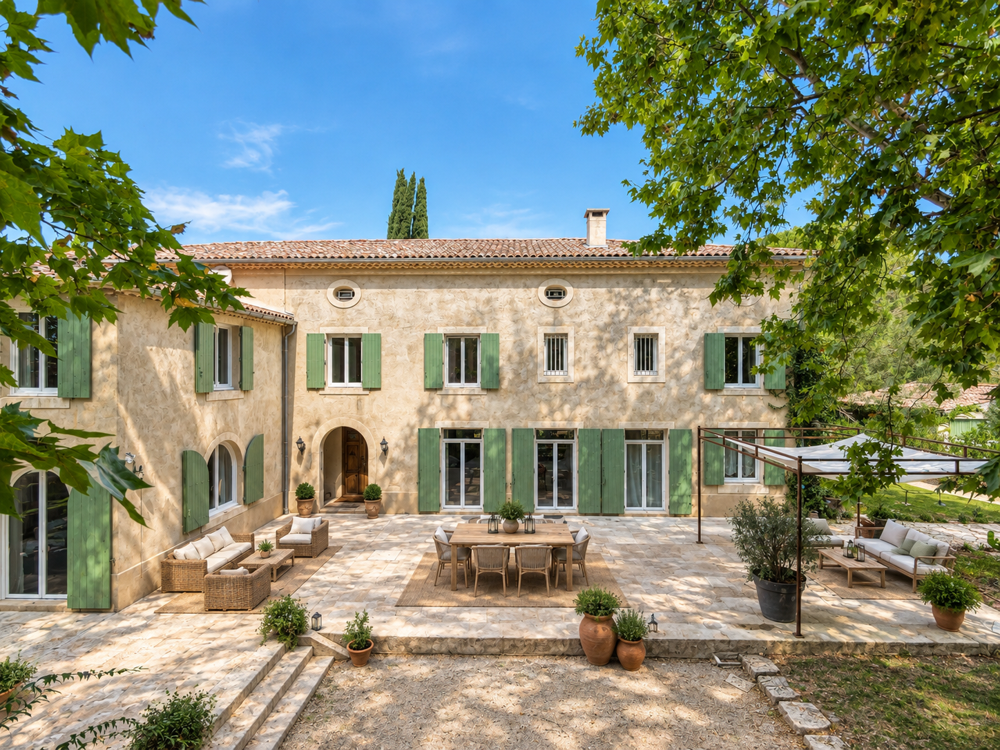 house 12 Rooms for sale on AIX EN PROVENCE (13100)