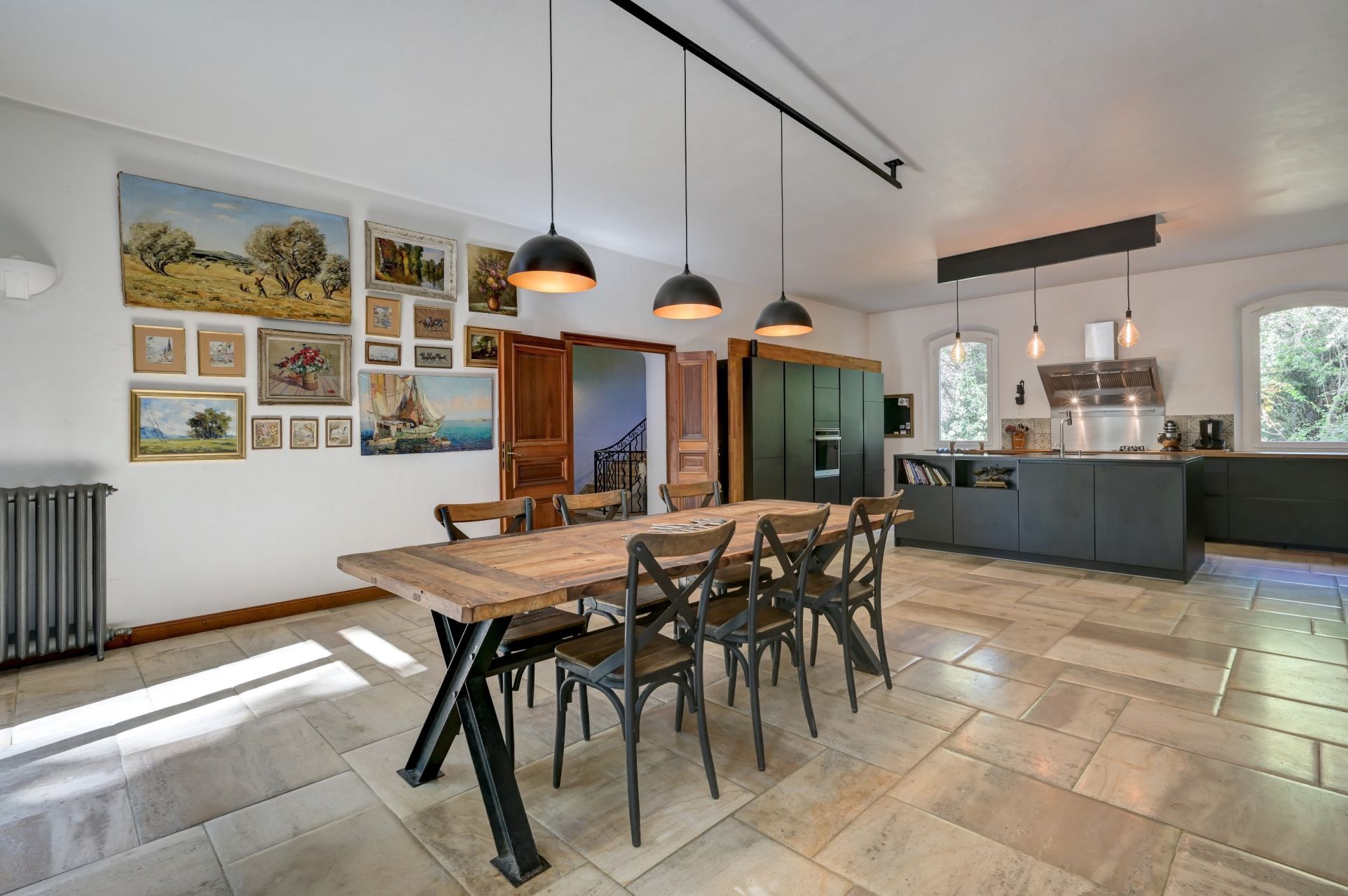 house 12 Rooms for sale on AIX EN PROVENCE (13100)