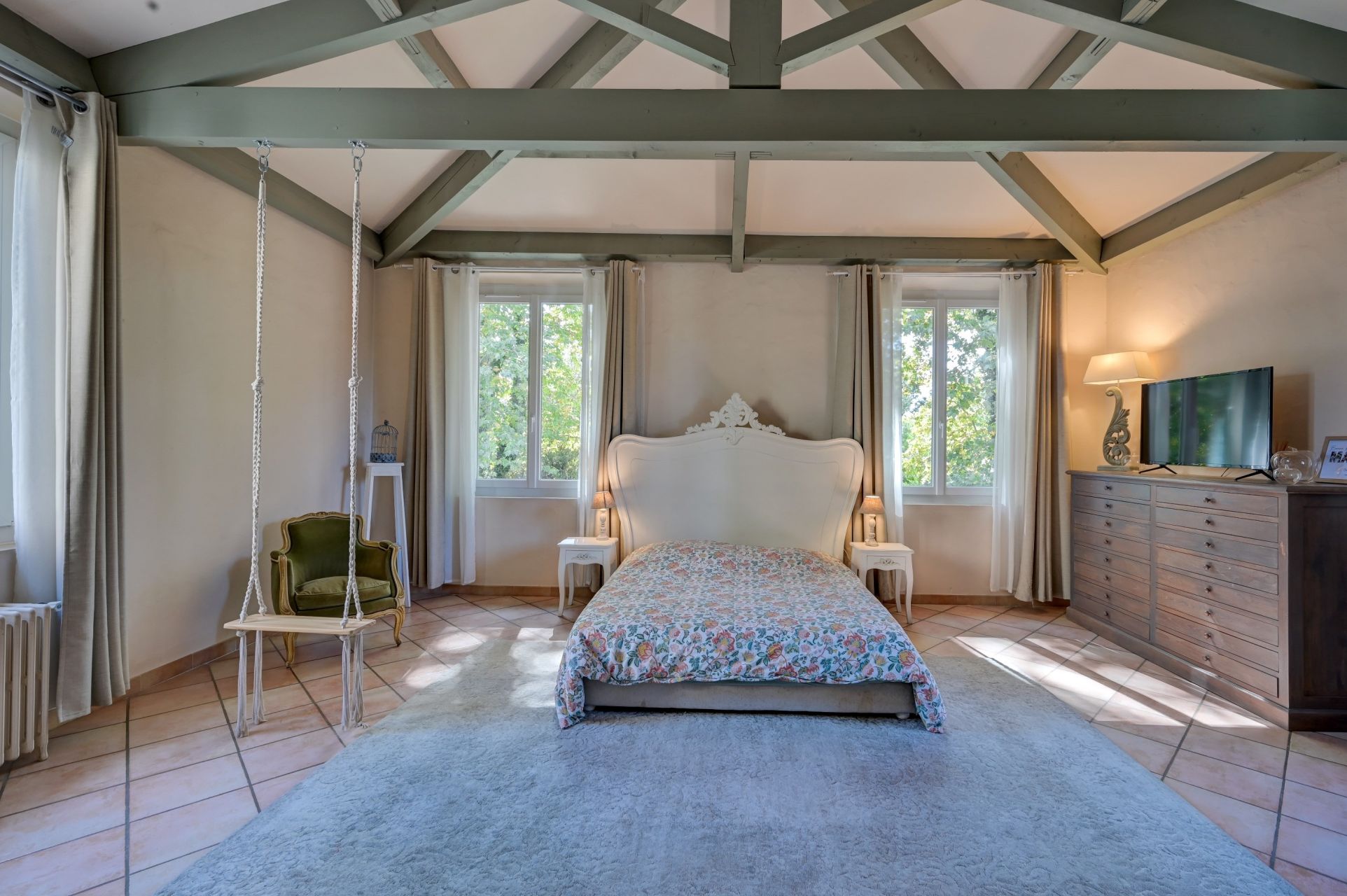 house 12 Rooms for sale on AIX EN PROVENCE (13100)