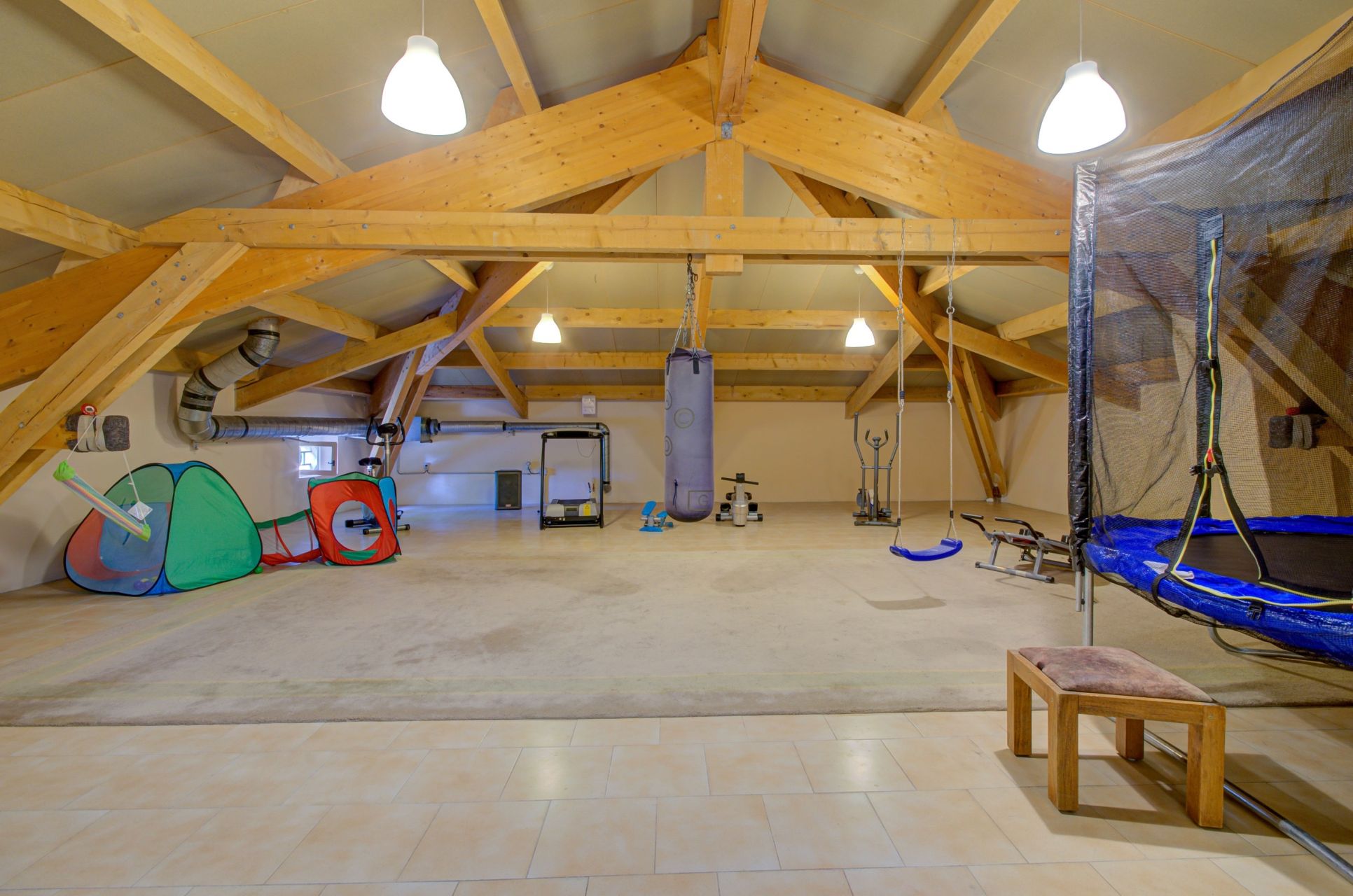 house 12 Rooms for sale on AIX EN PROVENCE (13100)