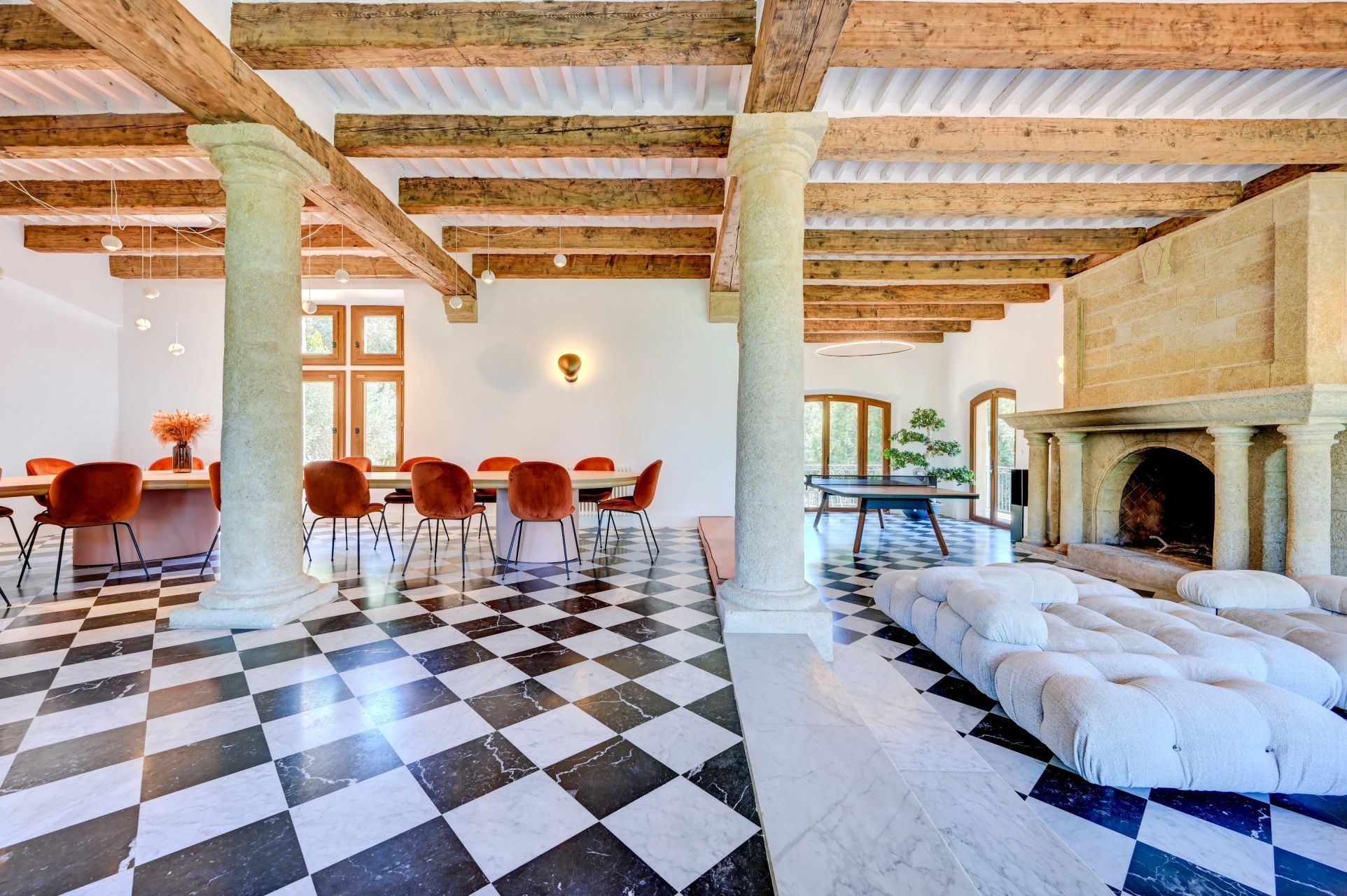 house 20 Rooms for sale on AIX EN PROVENCE (13100)