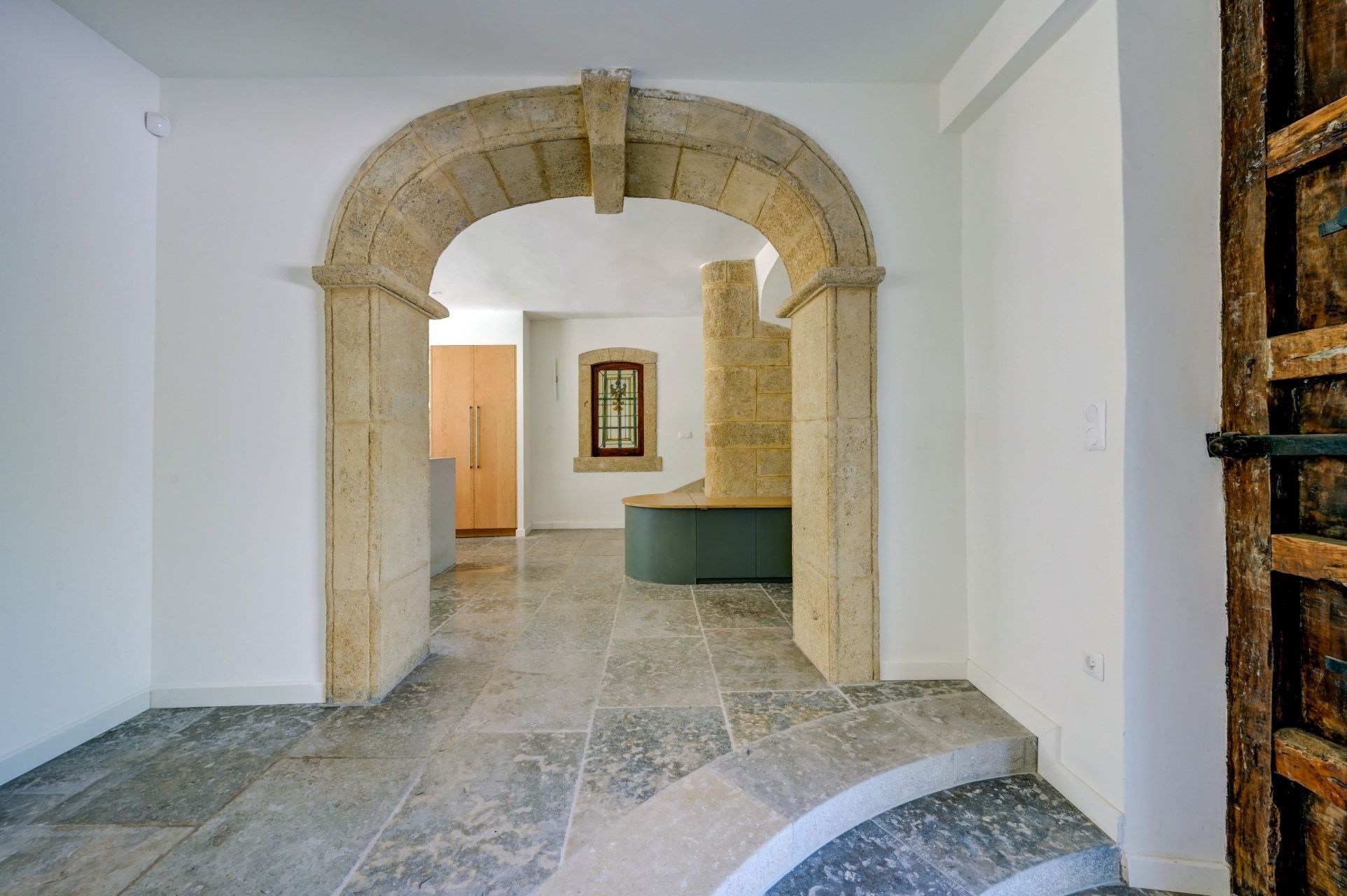 house 20 Rooms for sale on AIX EN PROVENCE (13100)