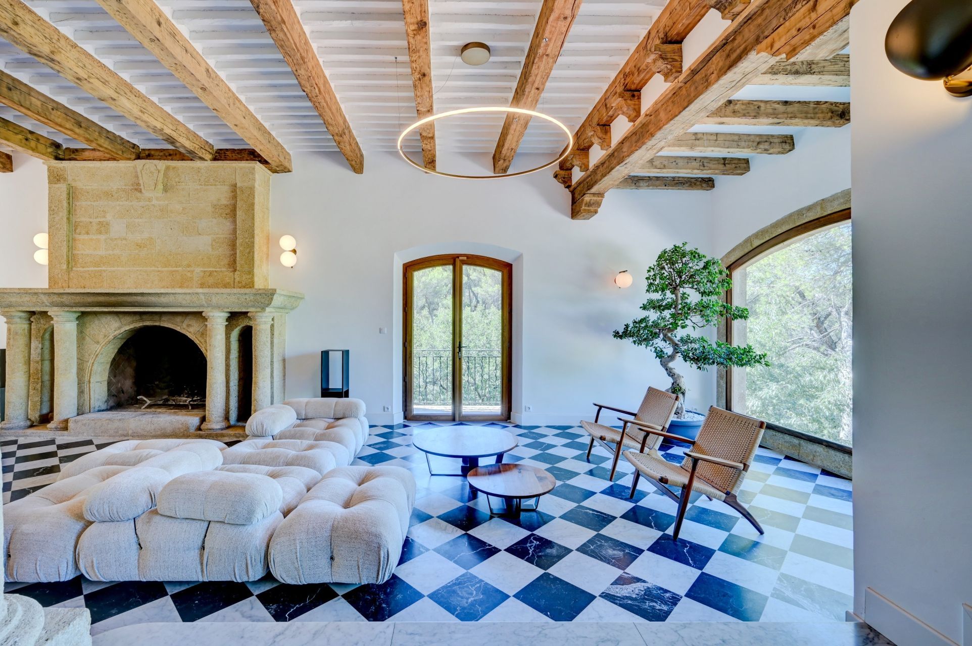 house 20 Rooms for sale on AIX EN PROVENCE (13100)