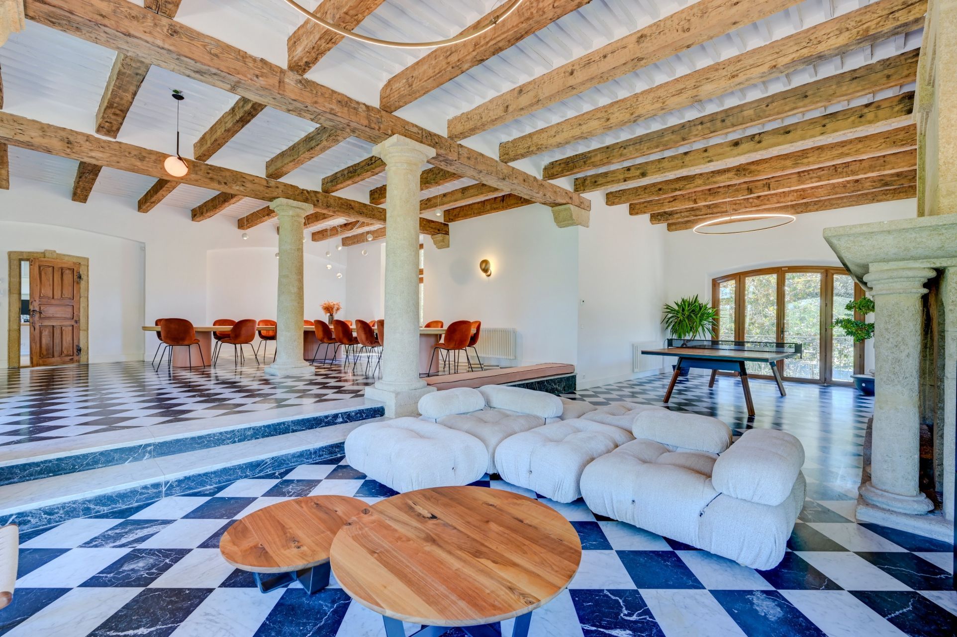 house 20 Rooms for sale on AIX EN PROVENCE (13100)
