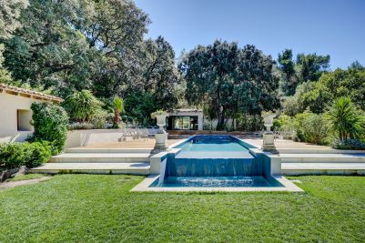 Sale House Aix-en-Provence 20&nbsp;Rooms 650&nbsp;m²