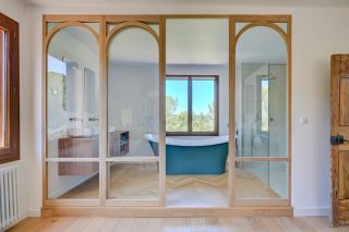 house 20 Rooms for sale on AIX EN PROVENCE (13100)