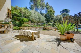 house 20 Rooms for sale on AIX EN PROVENCE (13100)
