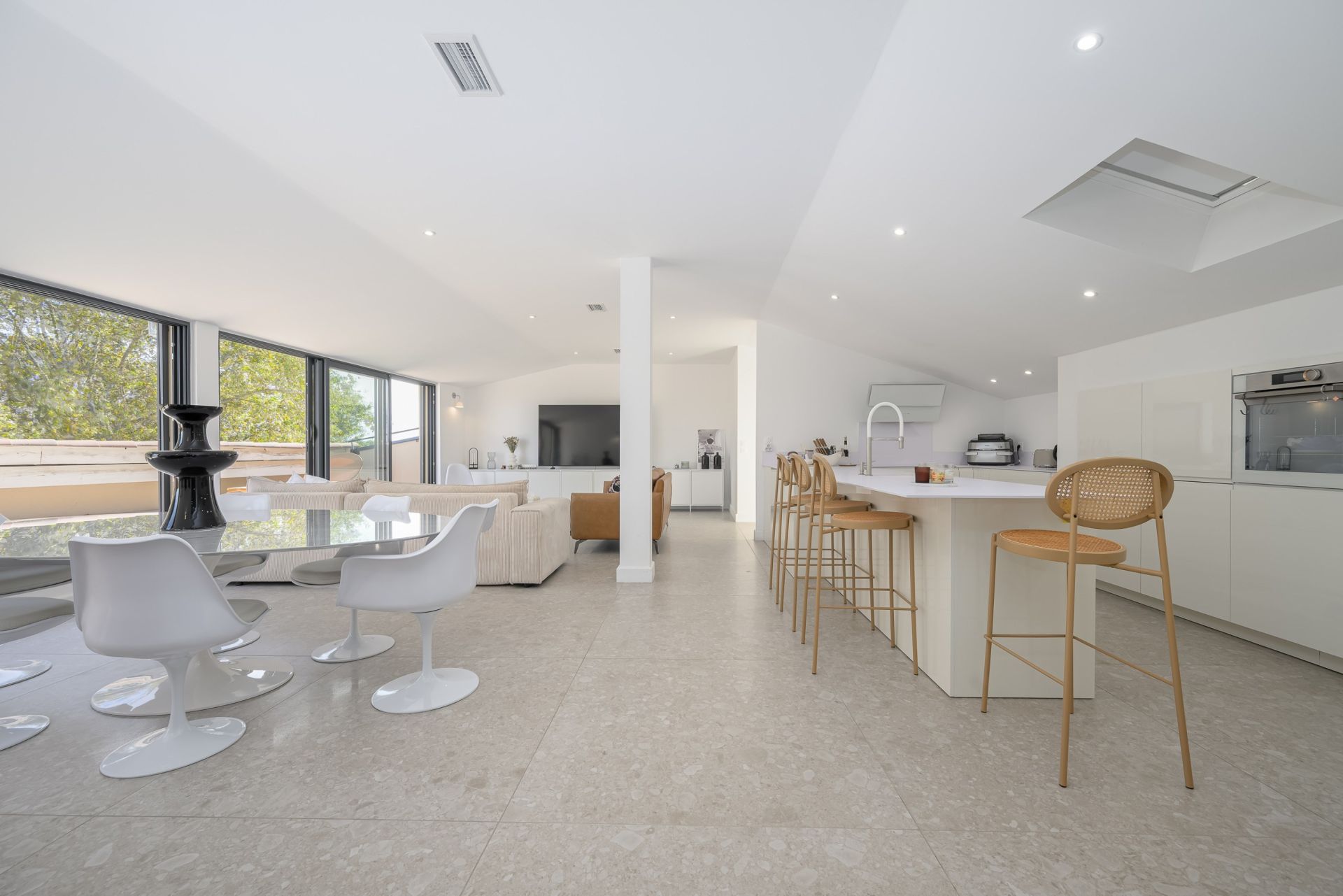 duplex 3 Rooms for sale on ARLES (13200)