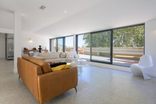 duplex 3 Rooms for sale on ARLES (13200)