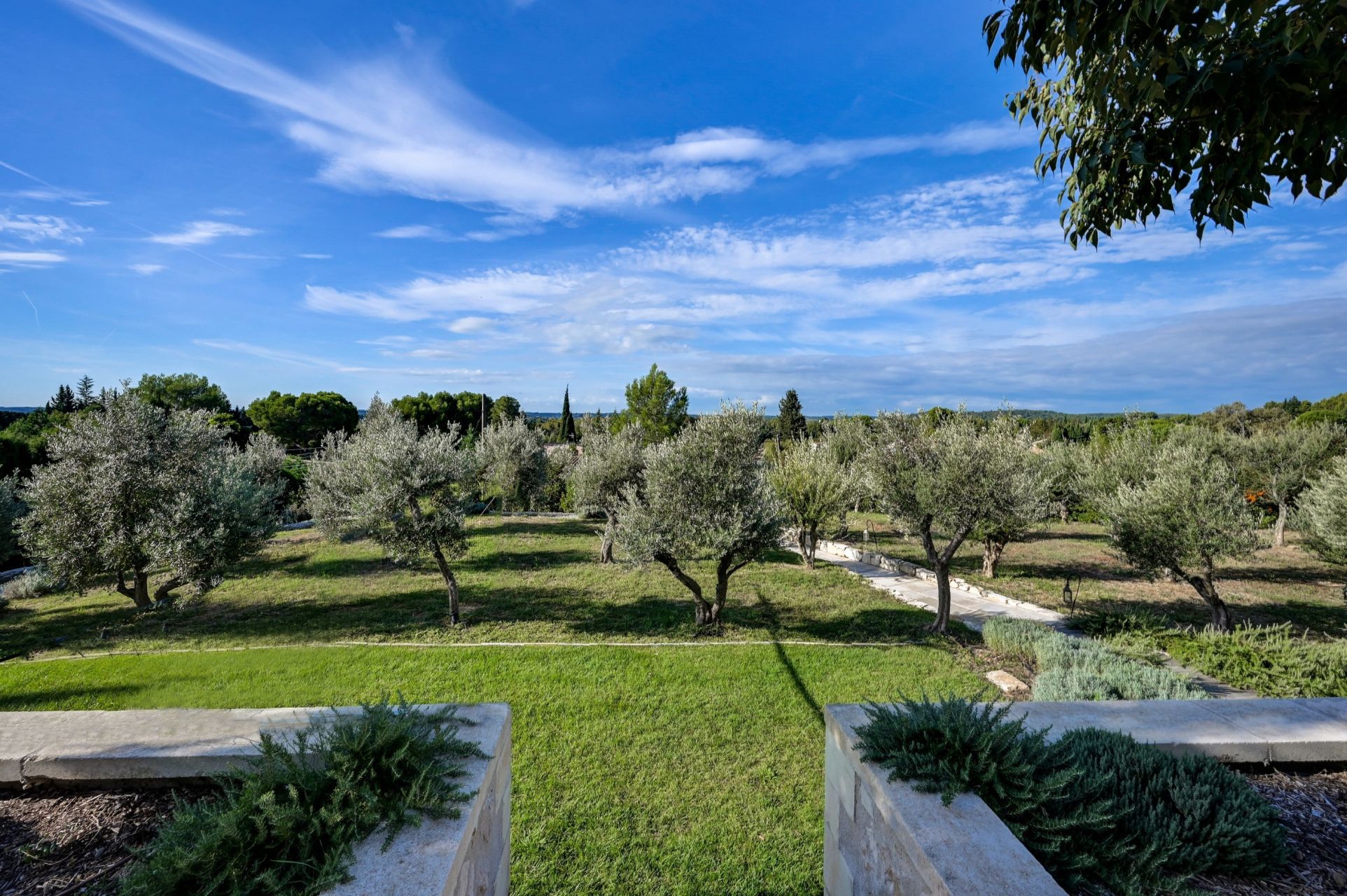 house 12 Rooms for sale on MAUSSANE LES ALPILLES (13520)