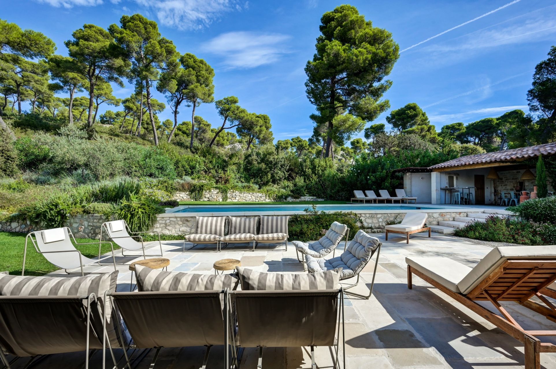 house 12 Rooms for sale on MAUSSANE LES ALPILLES (13520)