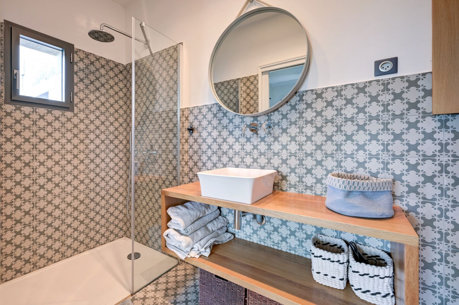 house 12 Rooms for sale on MAUSSANE LES ALPILLES (13520)