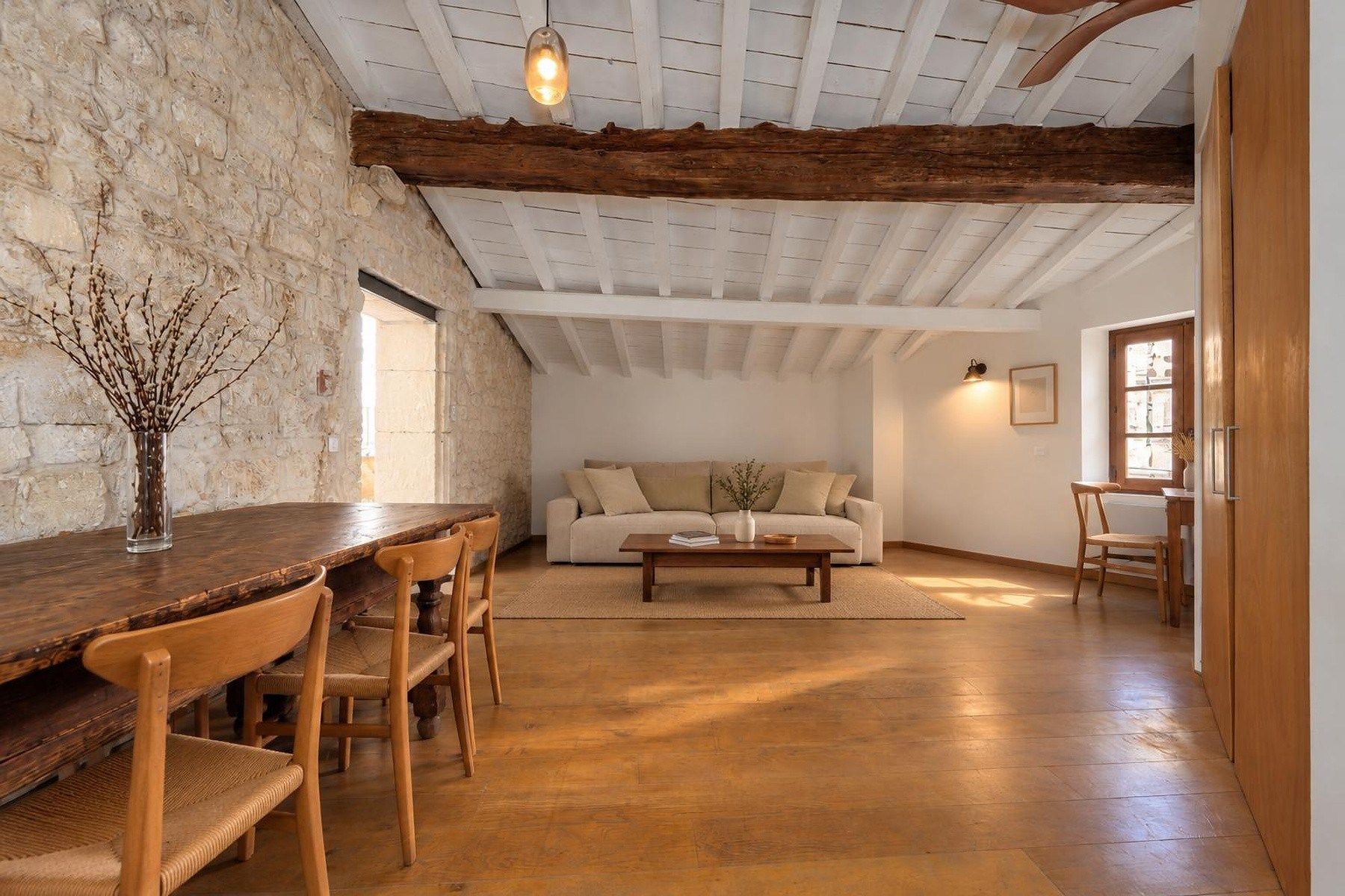 apartment 2 Rooms for sale on ARLES (13200)
