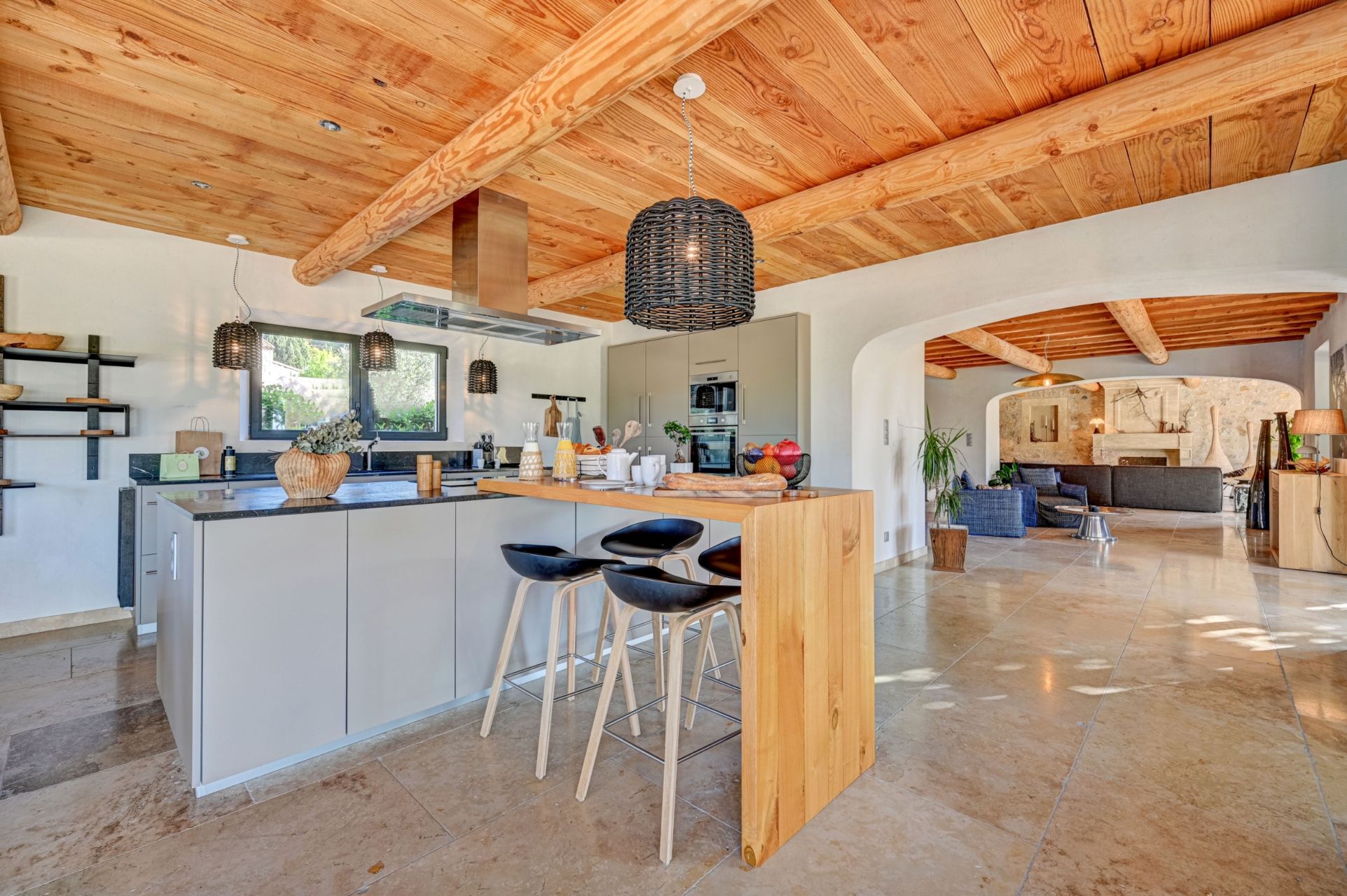 mas 6 Pièces en location saisonnière sur MAUSSANE LES ALPILLES (13520)