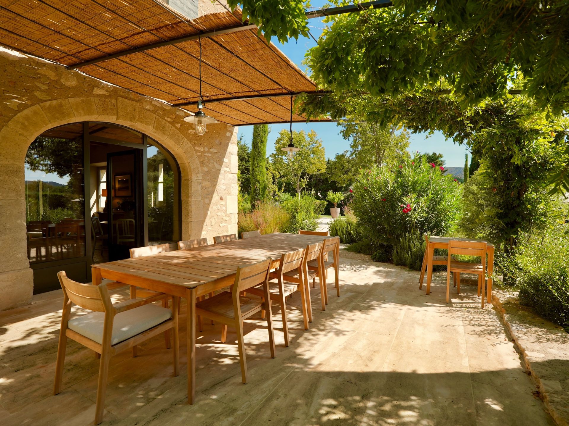 house 10 Rooms for seasonal rent on EYGALIERES (13810)