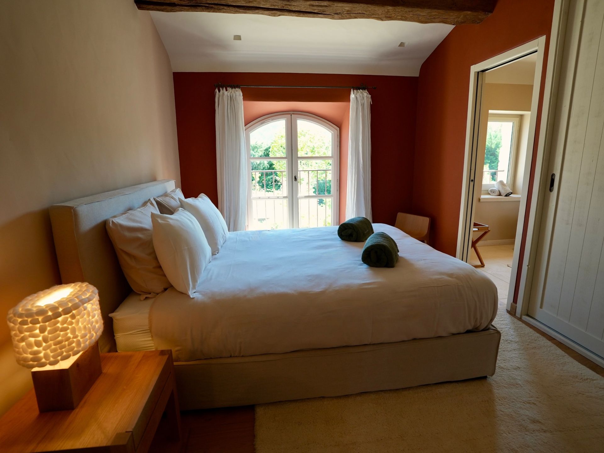 house 10 Rooms for seasonal rent on EYGALIERES (13810)