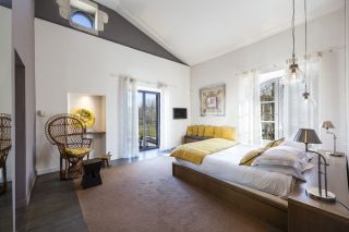 mas 14 Rooms for seasonal rent on ST REMY DE PROVENCE (13210)