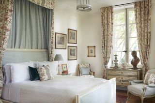 mas 18 Rooms for seasonal rent on AVIGNON (84000)