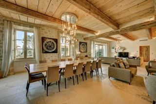 maison 8 Pièces en location saisonnière sur ST REMY DE PROVENCE (13210)