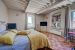 townhouse 8 Rooms for sale on EYGALIERES (13810)